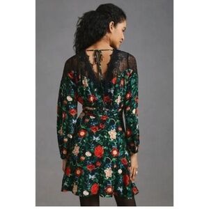 NWT Anthropologie Lacy V-Neck Mini Dress 4 Black Floral Long Sleeve Fit & Flare
